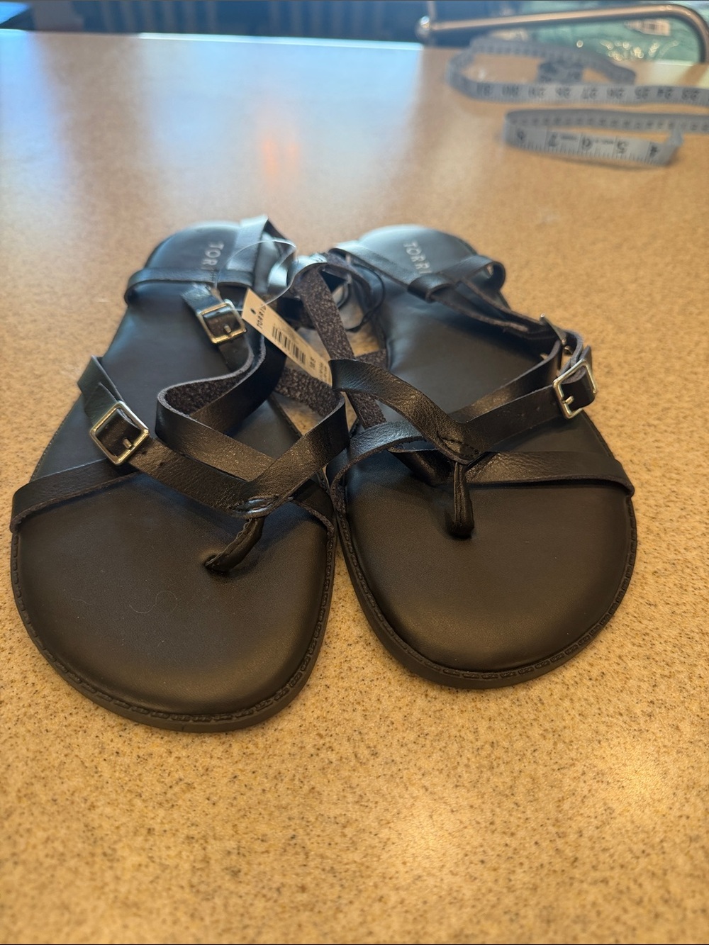 NWT Torrid Black PU Toe Post Gladiator Strappy Sandals women’s 10.5 Wide